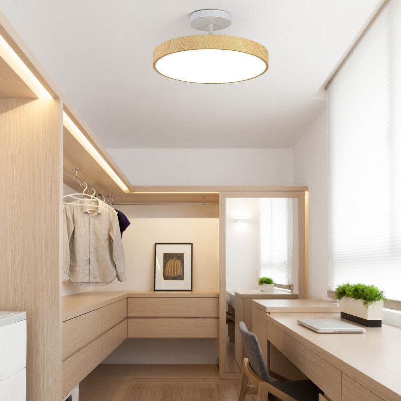 Wood Effect LED Ceiling Light Round Semi Flush Ceiling Lamp Japandi Wood Grain Finish with Brass Tone Fitting for Bedroom and Hallway