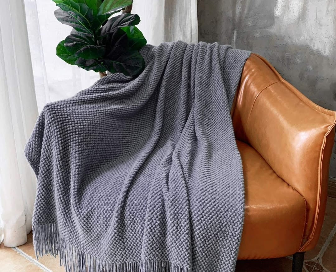 Knitted Throw Blanket with Tassels Soft Acrylic Waffle Knit Sofa Throw Lightweight Bed Blanket for Living Room | Bedroom