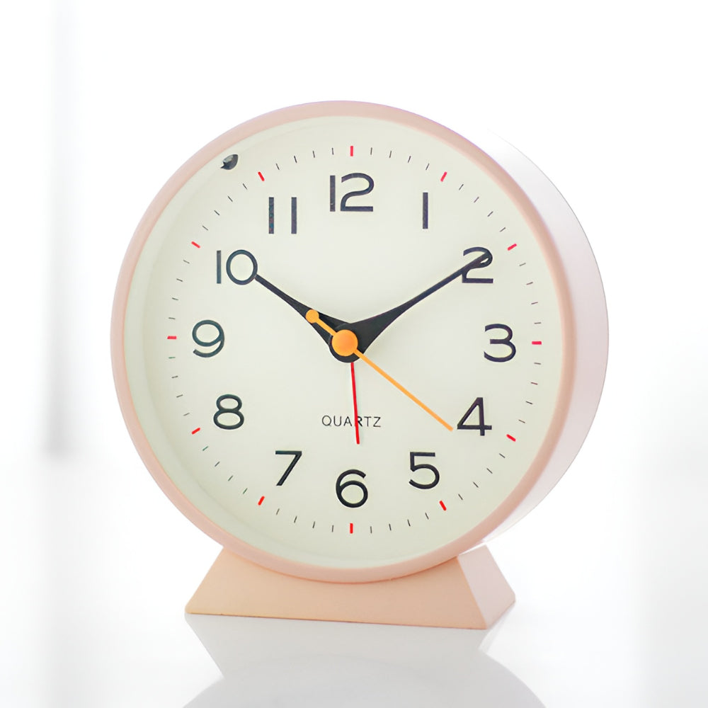 Silent Analogue Alarm Clock Non Ticking Quartz Retro Bedside Clock with Night Light Button Battery Operated Desk Clock for Bedroom | Office and Shelf