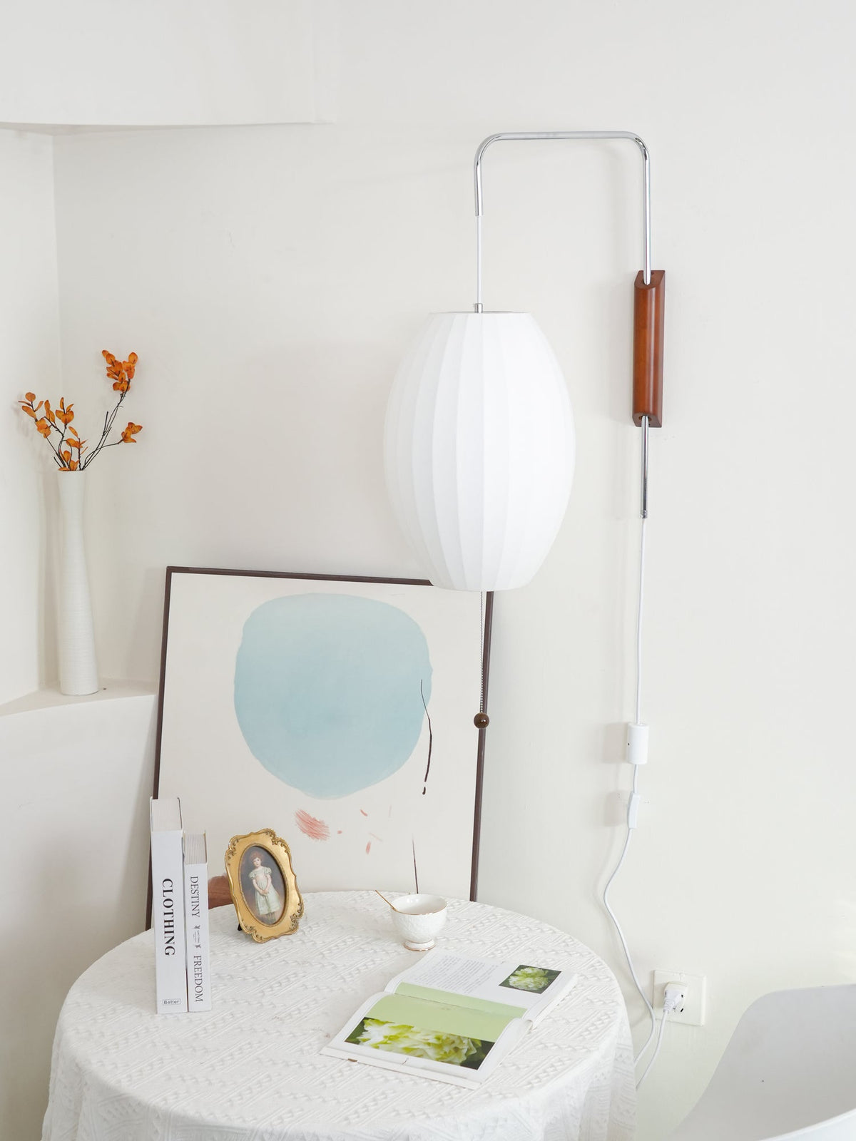 Ribbed Oval Wall Sconce With Pull Chain And Curved Arm