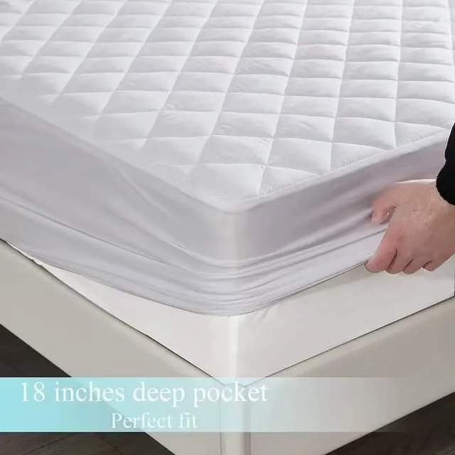 Quilted Waterproof Mattress Protector Fitted Deep Pocket Mattress Cover Soft Breathable Bed Protector for Children and Adults