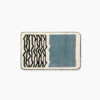 Abstract Bath Mat Tufted Non Slip Bathroom Rug Soft Absorbent Machine Washable Shower Mat with Colour Block Design for Bathroom and Bedroom