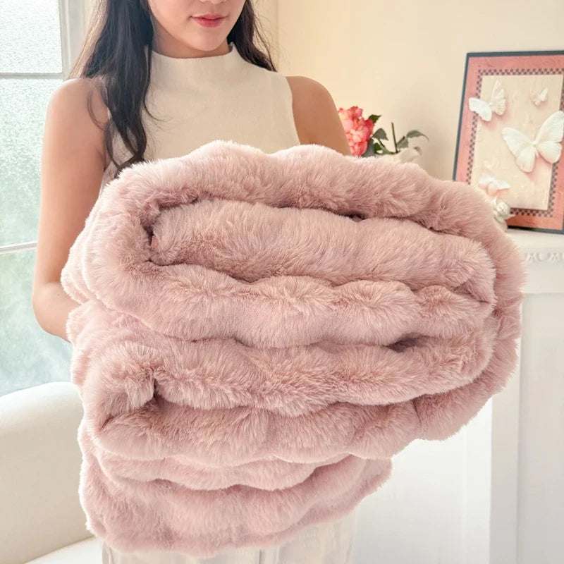Faux Fur Throw Blanket Double Layer Extra Thick Rabbit Fur Effect Fluffy Blanket for Sofa | Bed and Armchair