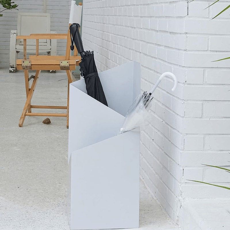 Geometric Metal Umbrella Stand with Removable Drip Tray for Hallway
