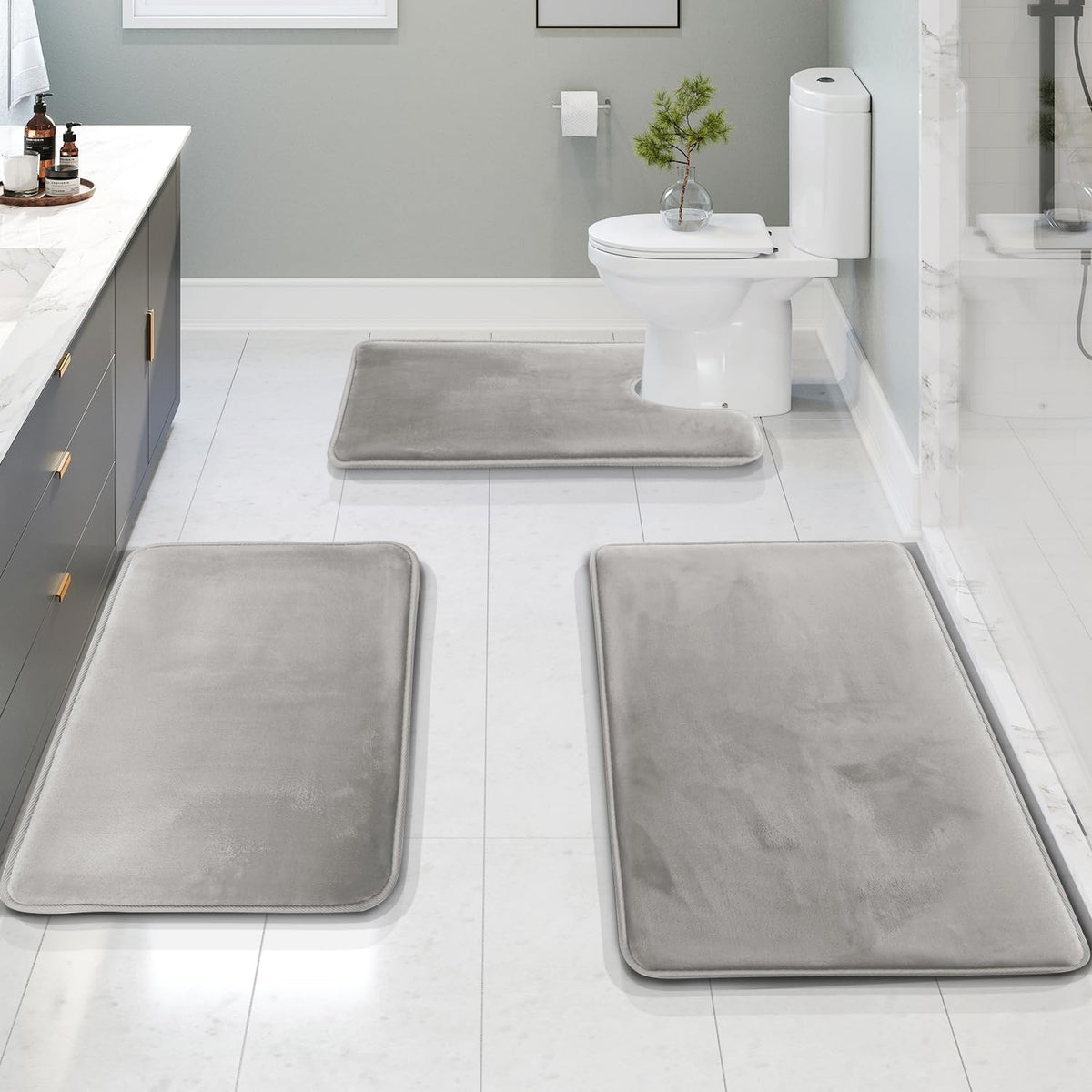 Memory Foam Bath Mat Set Three Piece Velvet Bathroom Rug Set with Contour Toilet Mat Absorbent Non Slip Machine Washable