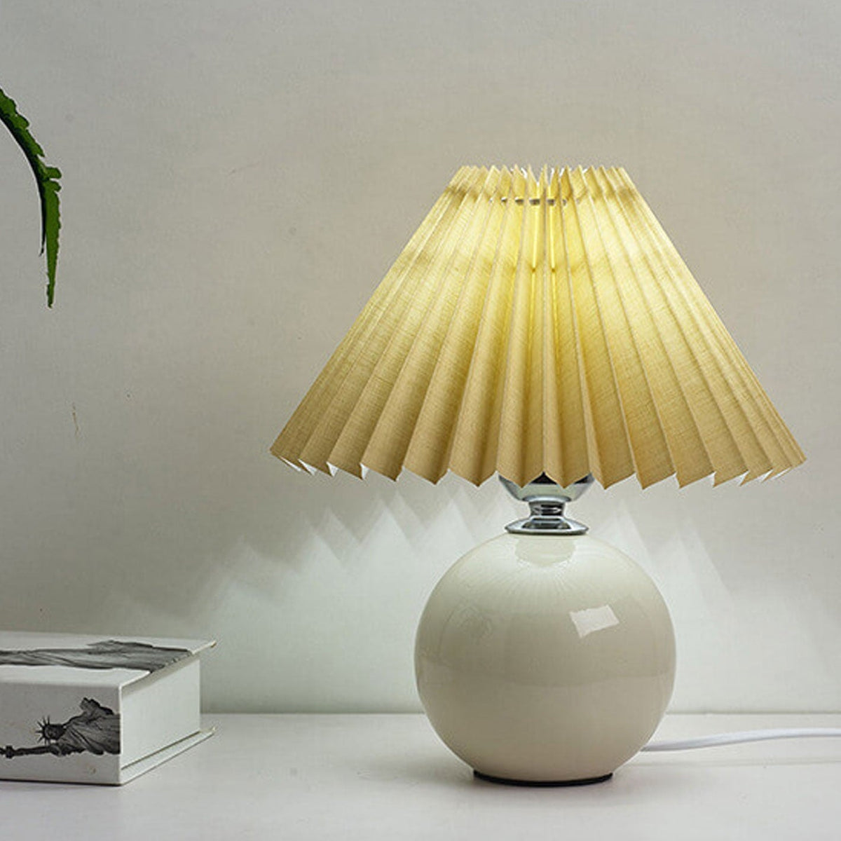 Nordic Pleated Shade Ceramic Table Lamp with Round Glazed Base for Bedside