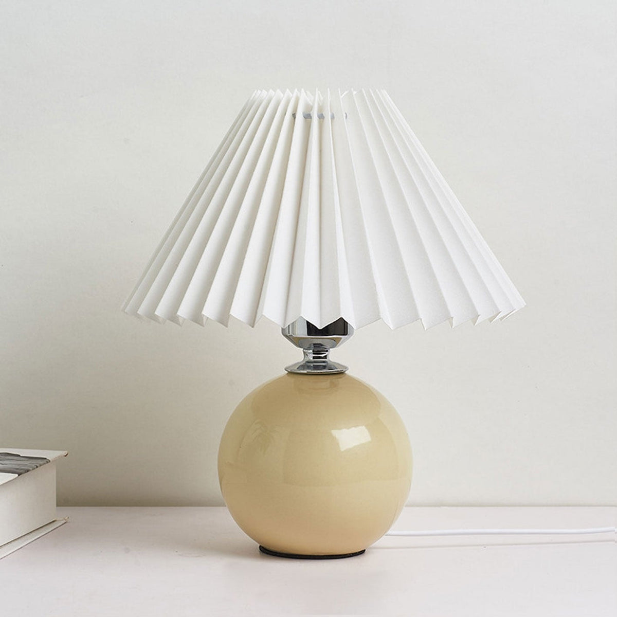 Nordic Pleated Shade Ceramic Table Lamp with Round Glazed Base for Bedside