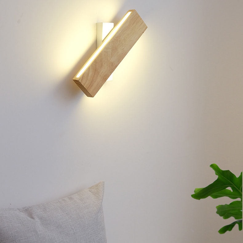 Nordic Solid Wood LED Wall Light with Rotatable Flat Bar for Bedroom