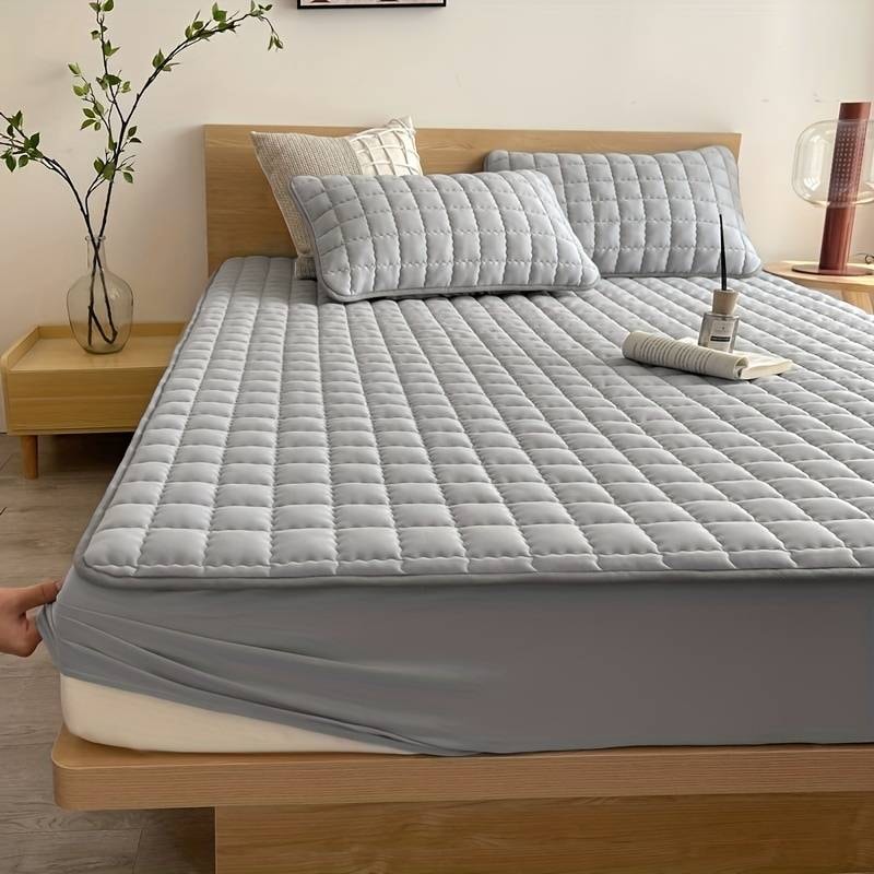 Quilted Fitted Mattress Protector with Deep Elastic Pocket for Bedroom