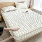 Quilted Fitted Mattress Protector with Deep Elastic Pocket for Bedroom