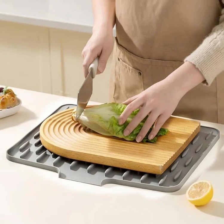 Silicone Dish Drying Mat with Raised Ridges and Drain Lip for Kitchen Worktops