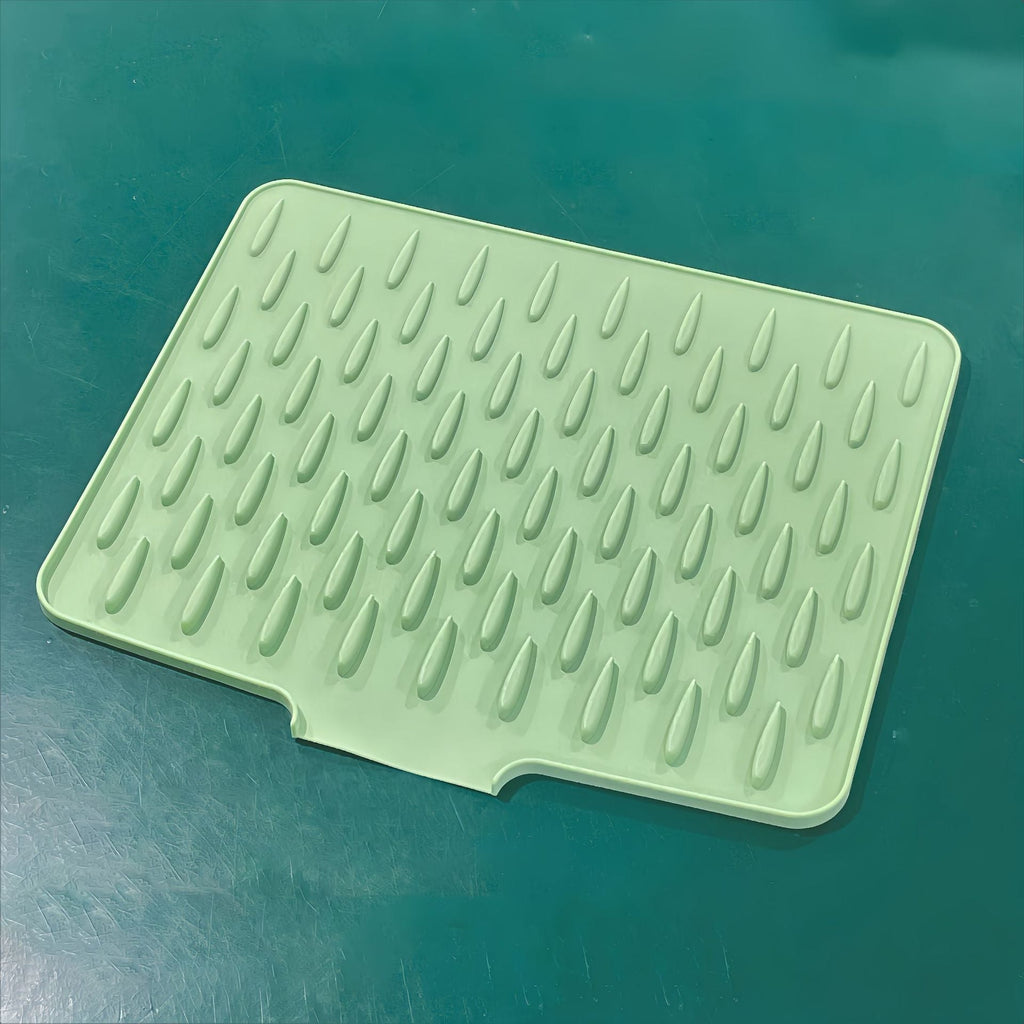 Silicone Dish Drying Mat with Raised Ridges and Drain Lip for Kitchen Worktops