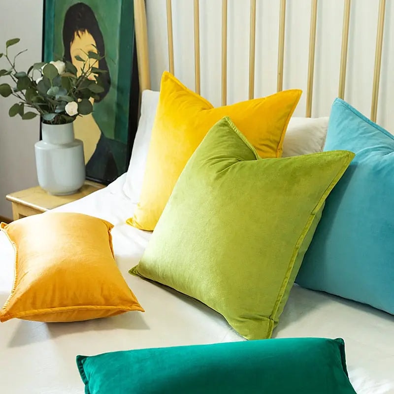 Soft Velvet Cushion Cover with Flanged Edge and Hidden Zip for Sofa